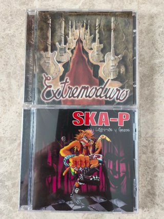 CDs: Extremoduro y Ska-P