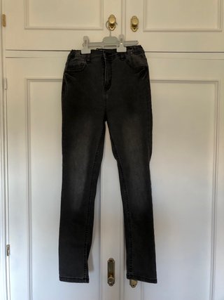 Vaqueros grises hombre skinny