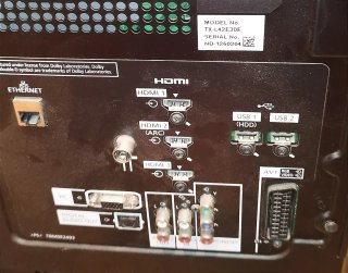 Smart TV Panasonic TX-L42E30E para piezas/ reparar