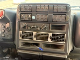 Camión Iveco Eurocargo 6.0 td 8 vel rampa elevador