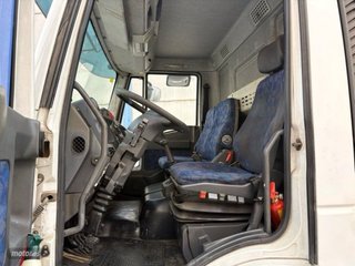 Camión Iveco Eurocargo 6.0 td 8 vel rampa elevador