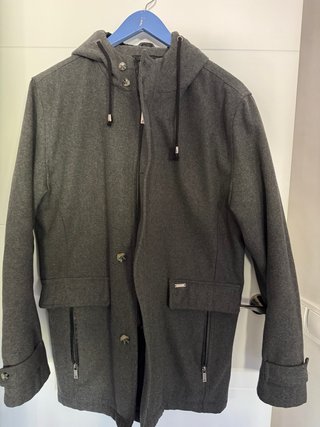 Abrigo Zara Gris con Capucha