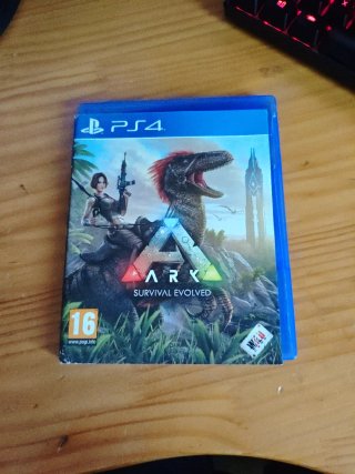 Ark Survival Evolved PS4
