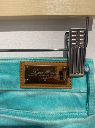 Pantalón de Zara Woman