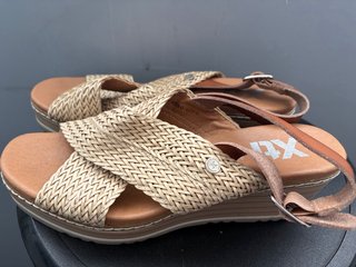Sandalias XTI beige