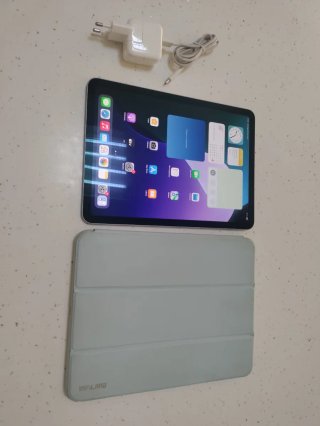 iPad Air 4 64GB Plata