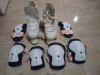 Patines Oxelo 4 Ruedas con Protecciones