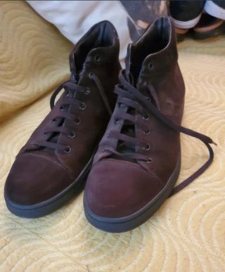 Hogan ante T.9UK 43 EU- Excelente estado PVP 425€
