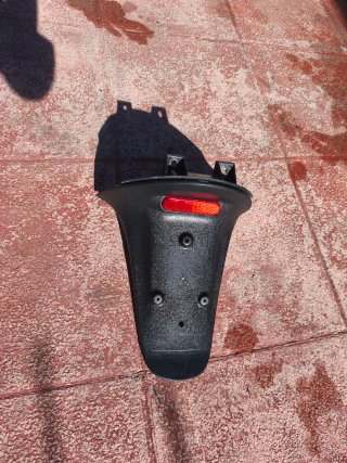 Guardabarros trasero Piaggio Zip