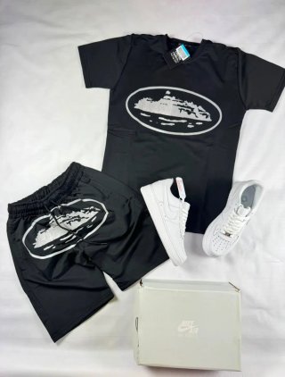 Conjunto Negro con Zapatillas Nike Air Force 1