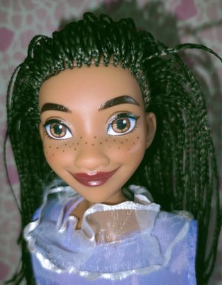 Muñeca Asha de Wish