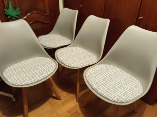 Set di 4 sedie moderne
