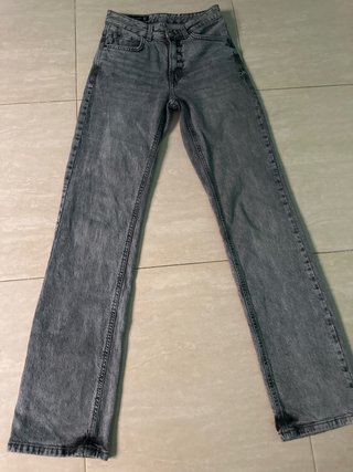 Pantalones Stradivarius grises
