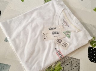 CAMISETA GUESS JEANS BLANCA TALLA S SLIM FIT NUEVA