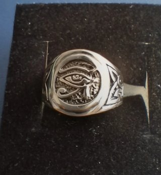 Anillo Ojo de Ra en Plata 925
