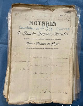 Lote 30 documentos antiguos Notaría