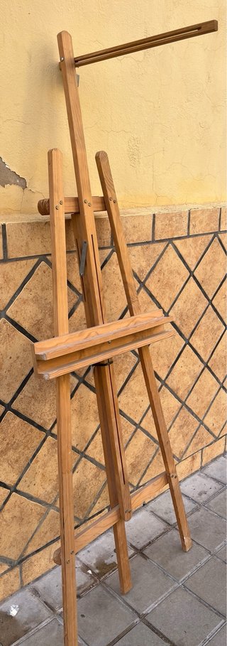 Caballete de madera para pintar