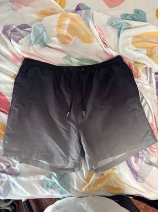 Bañador degradado negro y gris