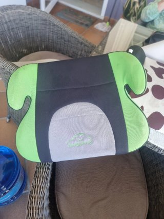 Alzador de coche infantil