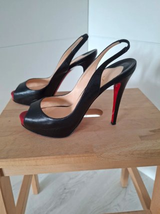 Zapatos Christian Louboutin Talla 38