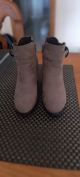 Botines de mujer beige