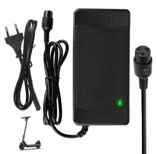 Cargador Patinete Eléctrico Negro