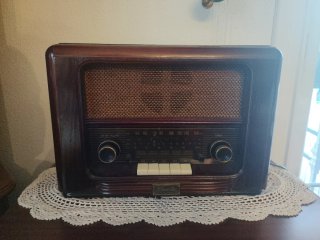 Radio Antigua madera