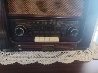 Radio Antigua madera