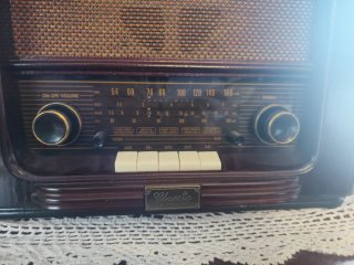 Radio Antigua madera