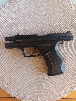 Pistola de juguete para bolas de plástico