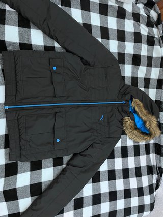 Chaqueta Puma Negra y Azul con Capucha