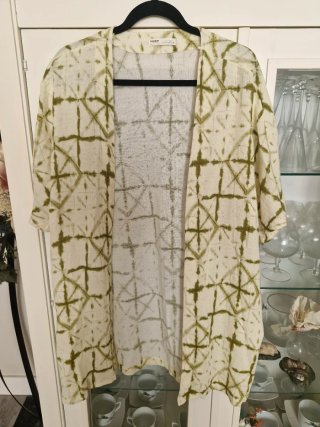 Conjunto kimono y mono estampado