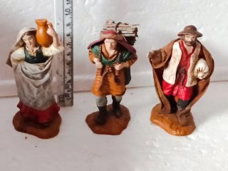 Pastori per presepe Oliver 10 euro al pezzo.