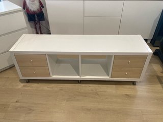 Mueble TV Ikea Kallax Blanco y Madera