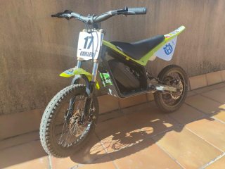 Moto Mecatecno T12