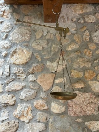 Báscula Romana Antigua de Latón