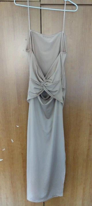 Vestido largo beige