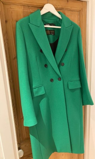 Abrigo de lana verde Zara