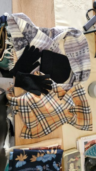 Conjunto bufanda, gorro y guantes lana