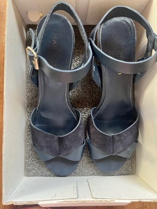 Zapatos tacón piel azul Martinelli