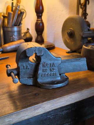 Antiguo tornillo de banco inglés Principios s.XX