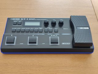Pedalera BOSS GT-1