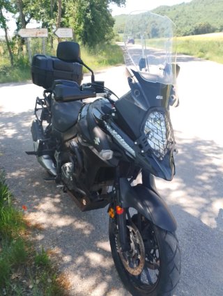 Suzuki V-Strom 650 DL 2021 Negra