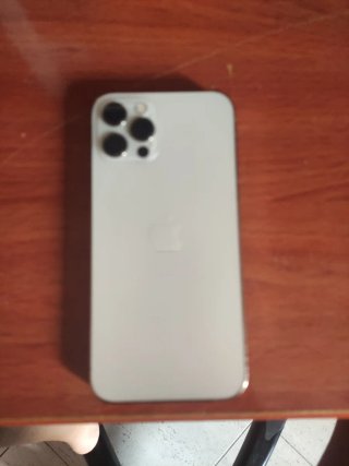 iPhone 12 Pro Plateado