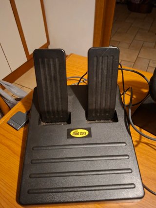 Volante Mad Catz Dual Force PS2