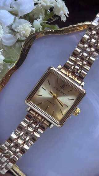 Reloj Jenna Clock Dorado