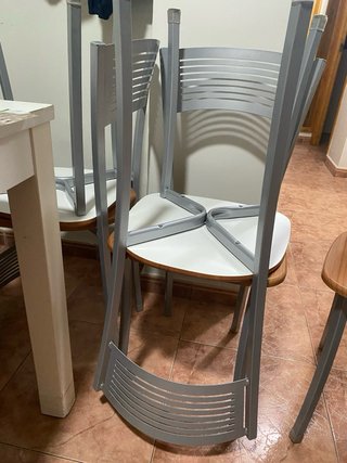 Sedie da cucina in legno e metallo