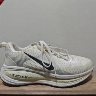 Zapatillas Nike Vomero 18 Blancas