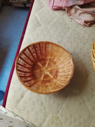 Cesta de mimbre