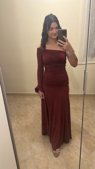 Vestido Asimétrico Burdeos Sorellas